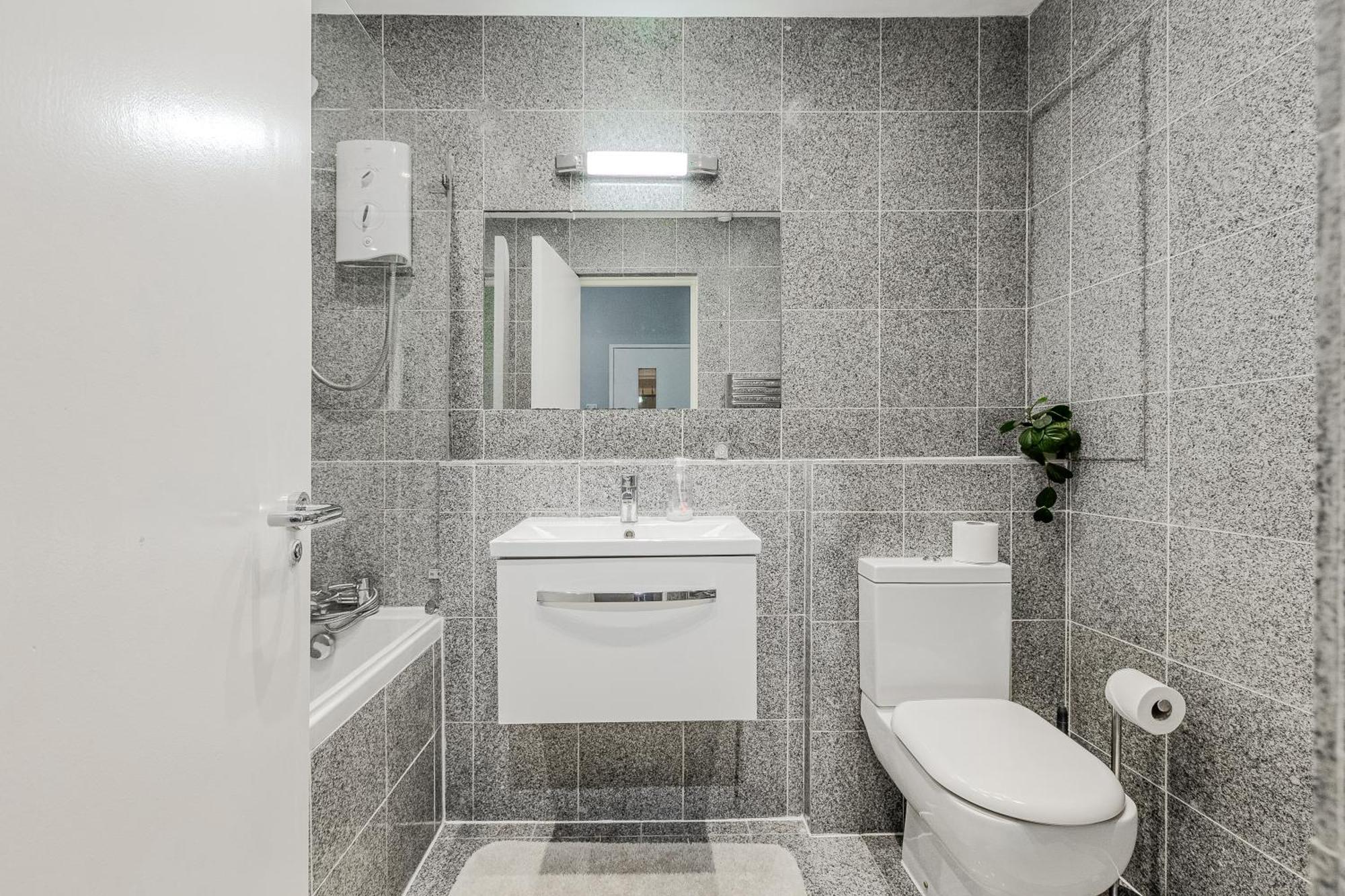 Stunning Central 2Br Flat Btw Soho & Covent Garden London Exterior foto
