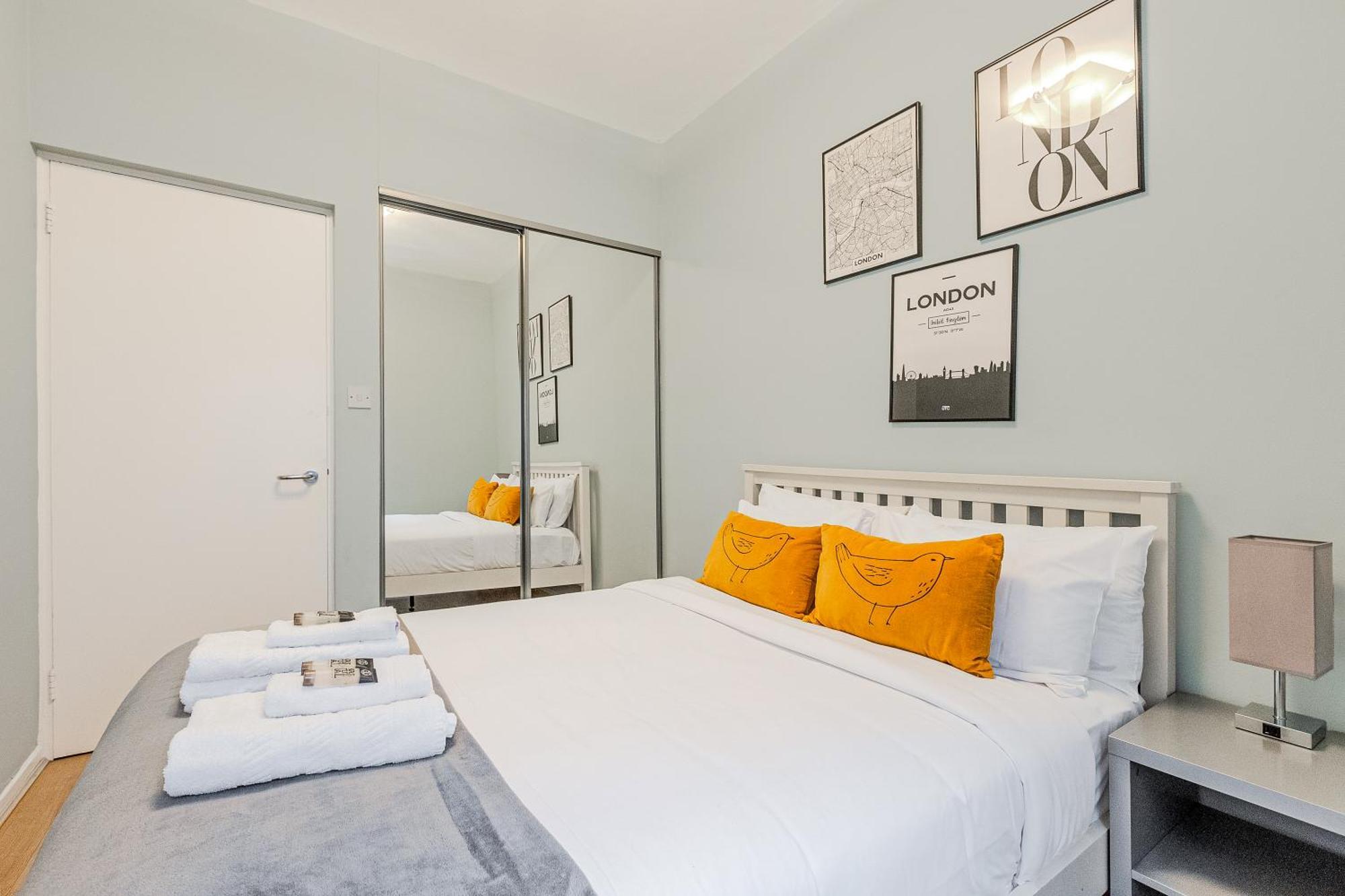 Stunning Central 2Br Flat Btw Soho & Covent Garden London Exterior foto